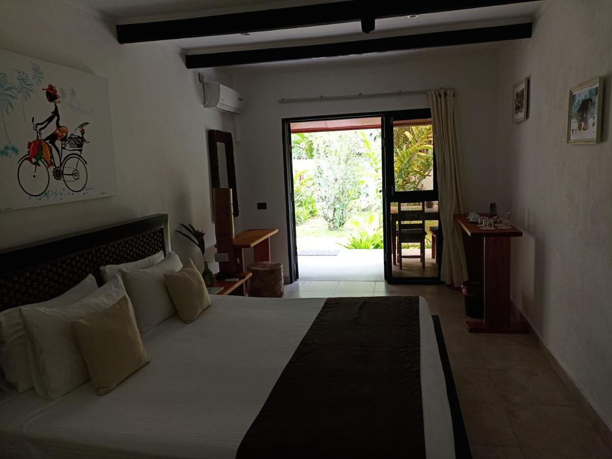 L'Oasi Guest House Baie Lazare  Exterior photo